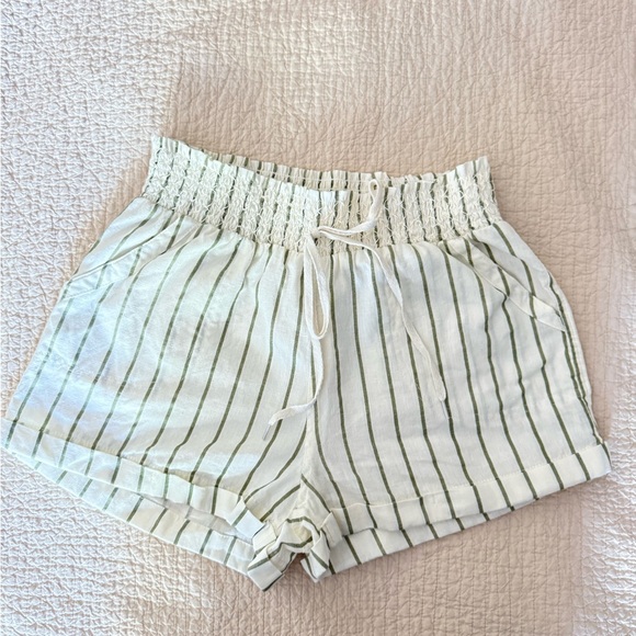 Sim & Sam Pants - Sim &‎ Sam Pull on Green Striped Linen Women's Shorts